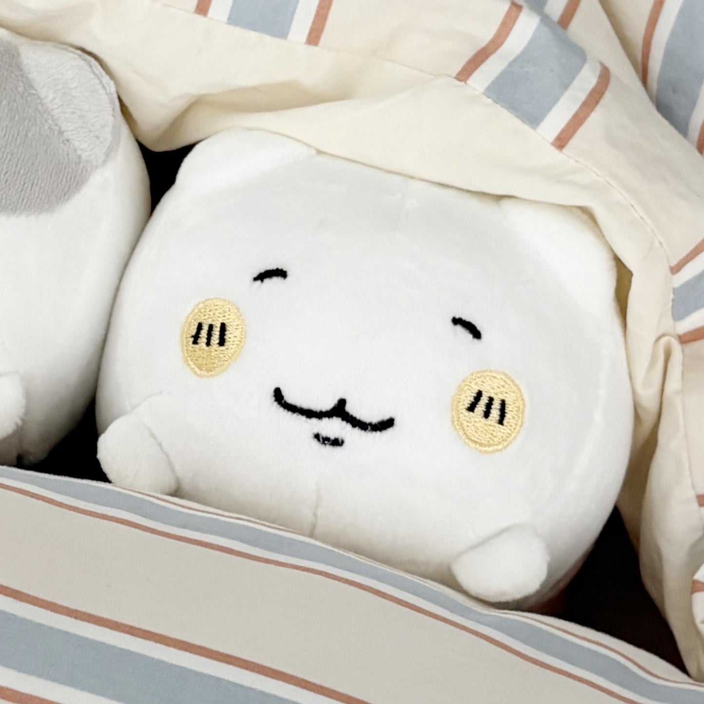 【韓国版受注予約】にゃんにゃん キーリング